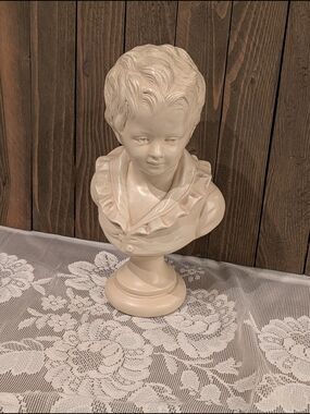 Classic Victorian Ceramic Bust Boy